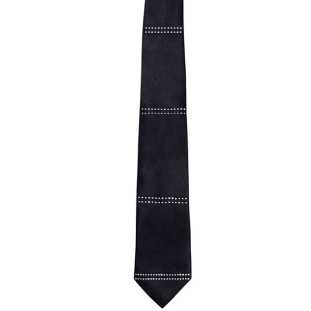 Black tie